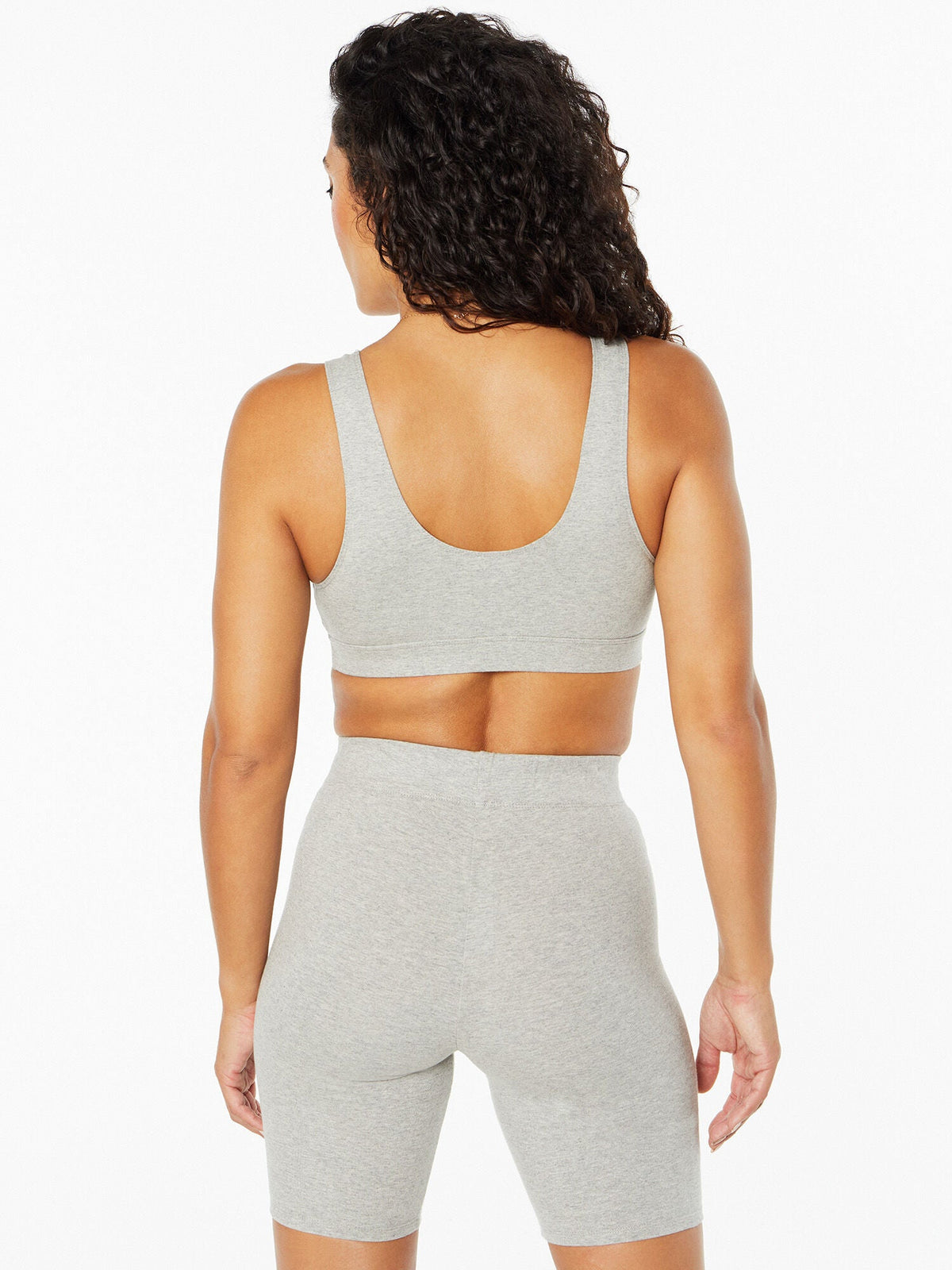ESSENTIAL SCOOP BRA