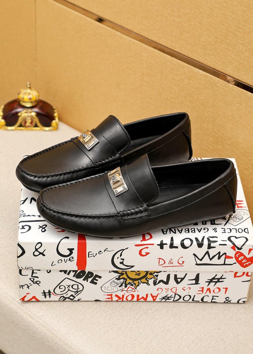 Dolce & Gabbana Men's Black Plaque Slip-On Loafers
